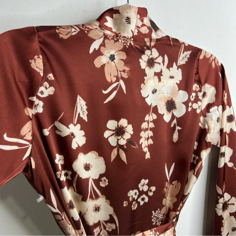 Joyfolie Mia Joy Pomona Satin Duster Robe in Rust Floral NWT Size 10